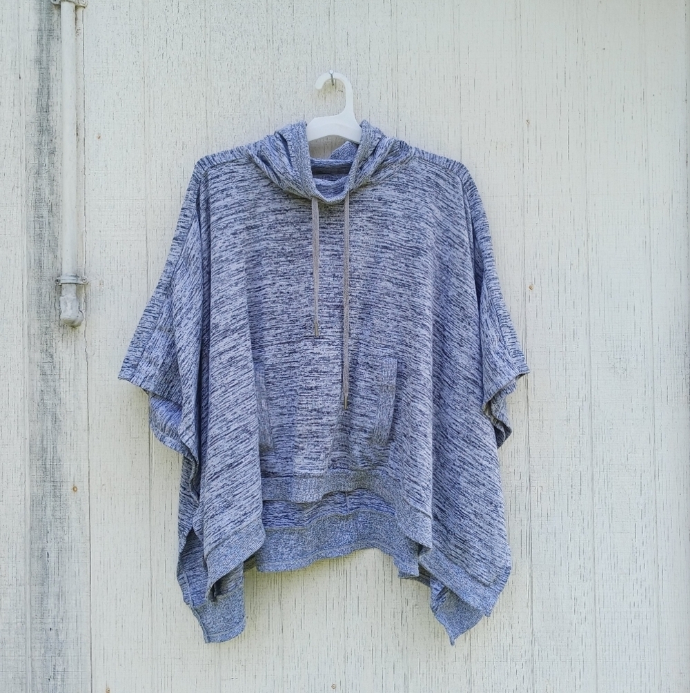 ATHLETA Sz Small Blissful Poncho Hoodie Gray‎ Heather Pullover Womens